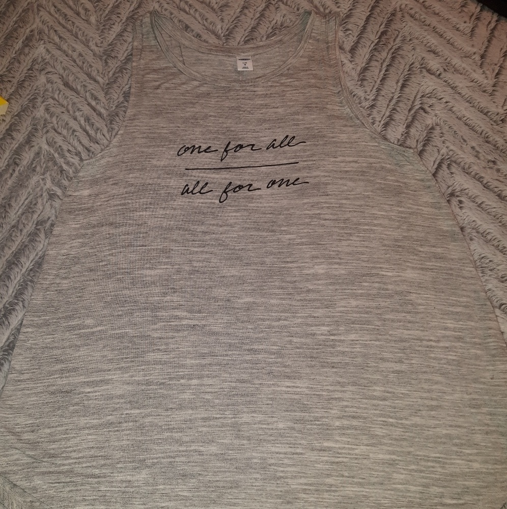 Old navy graphic tank